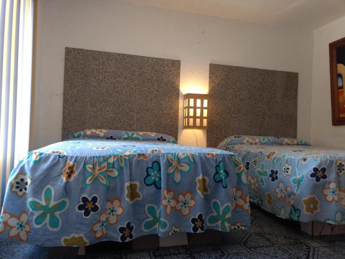 Hotel Alcatraces El Pueblito  Exteriör bild