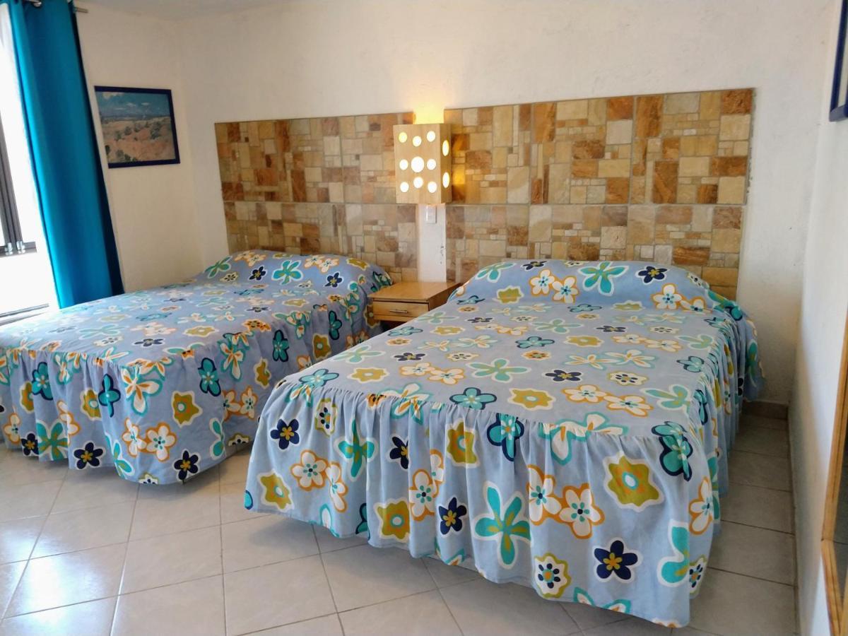 Hotel Alcatraces El Pueblito  Exteriör bild