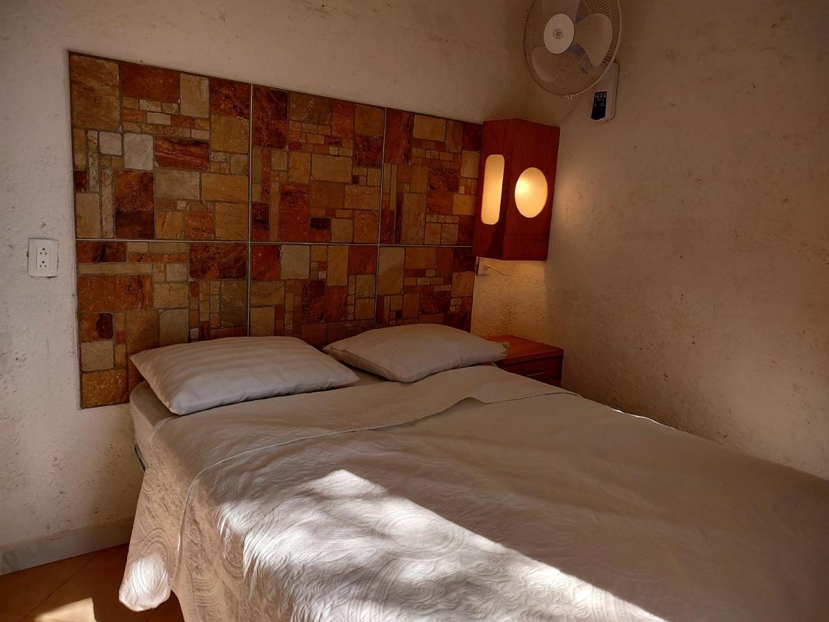Hotel Alcatraces El Pueblito  Exteriör bild