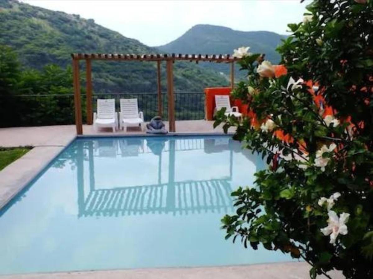 Hotel Alcatraces El Pueblito  Exteriör bild